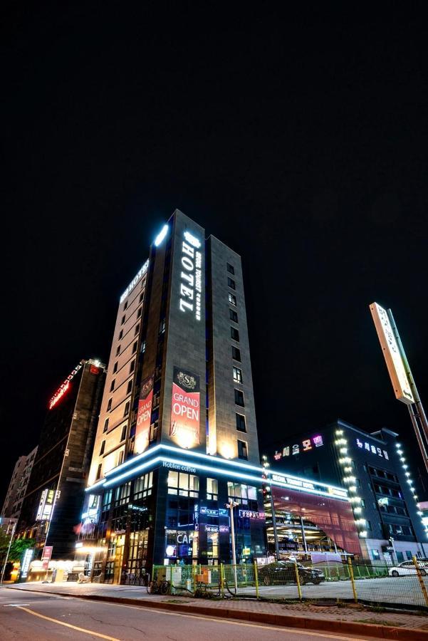 Siheung Seoul Tourist Hotel Buitenkant foto