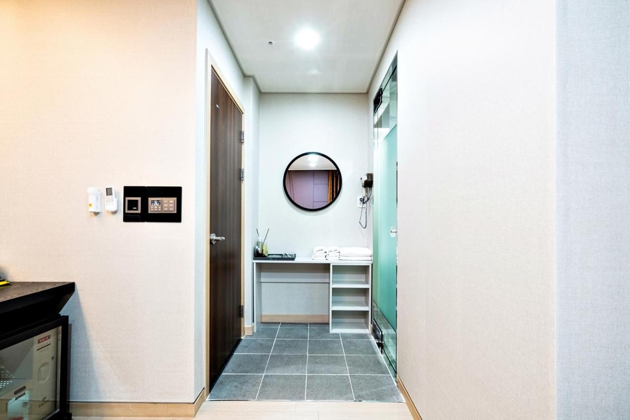 Siheung Seoul Tourist Hotel Buitenkant foto
