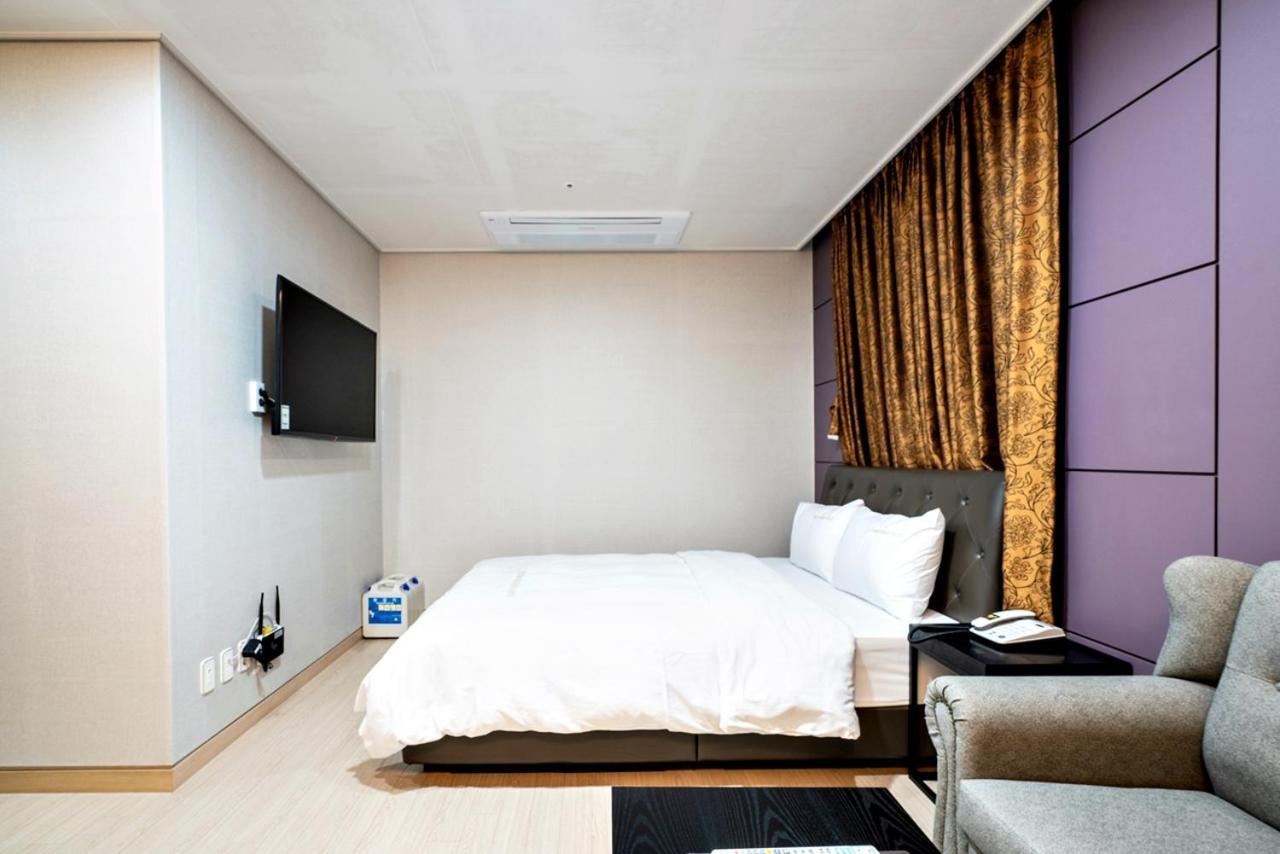 Siheung Seoul Tourist Hotel Buitenkant foto