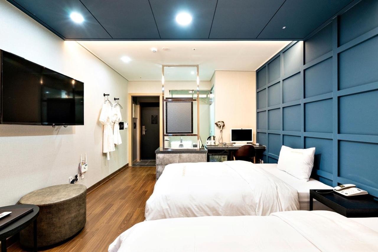 Siheung Seoul Tourist Hotel Buitenkant foto