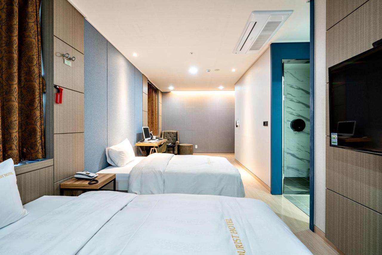Siheung Seoul Tourist Hotel Buitenkant foto